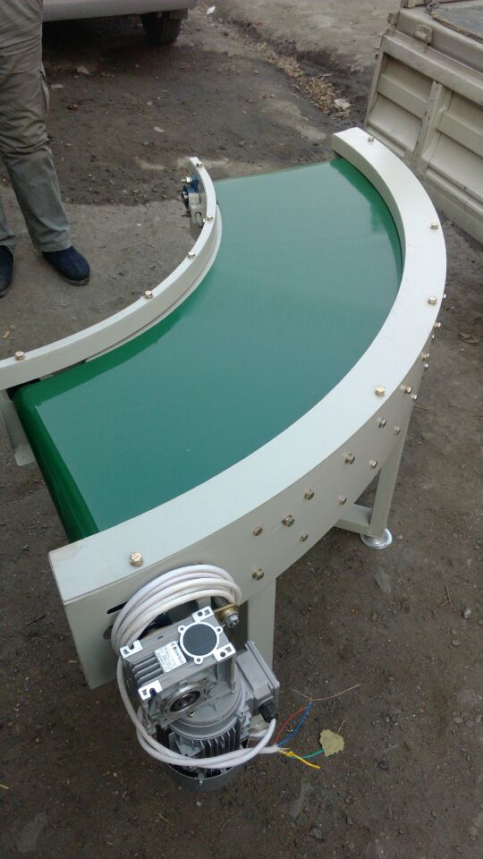 90°轉(zhuǎn)彎皮帶機(jī)